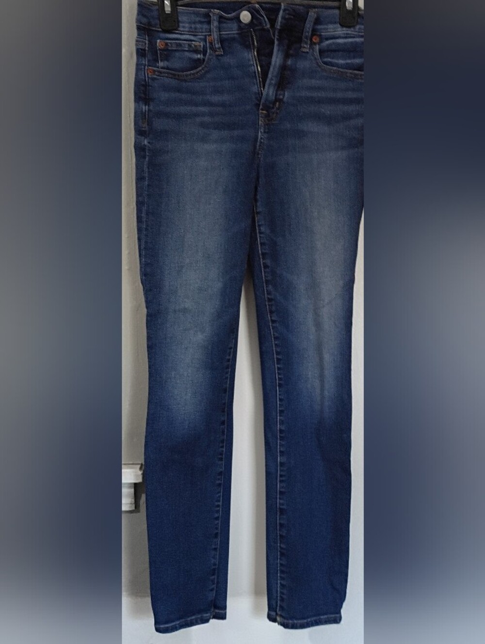 GAP Size 2 (26) Dark Wash True Skinny Jeans